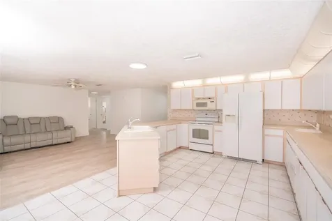 7003 Fountain Avenue Tampa FL 33634