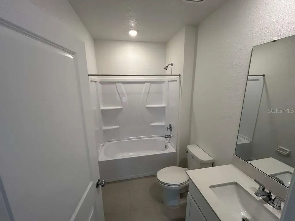1140 Hour Glass Road Lakeland FL 33801