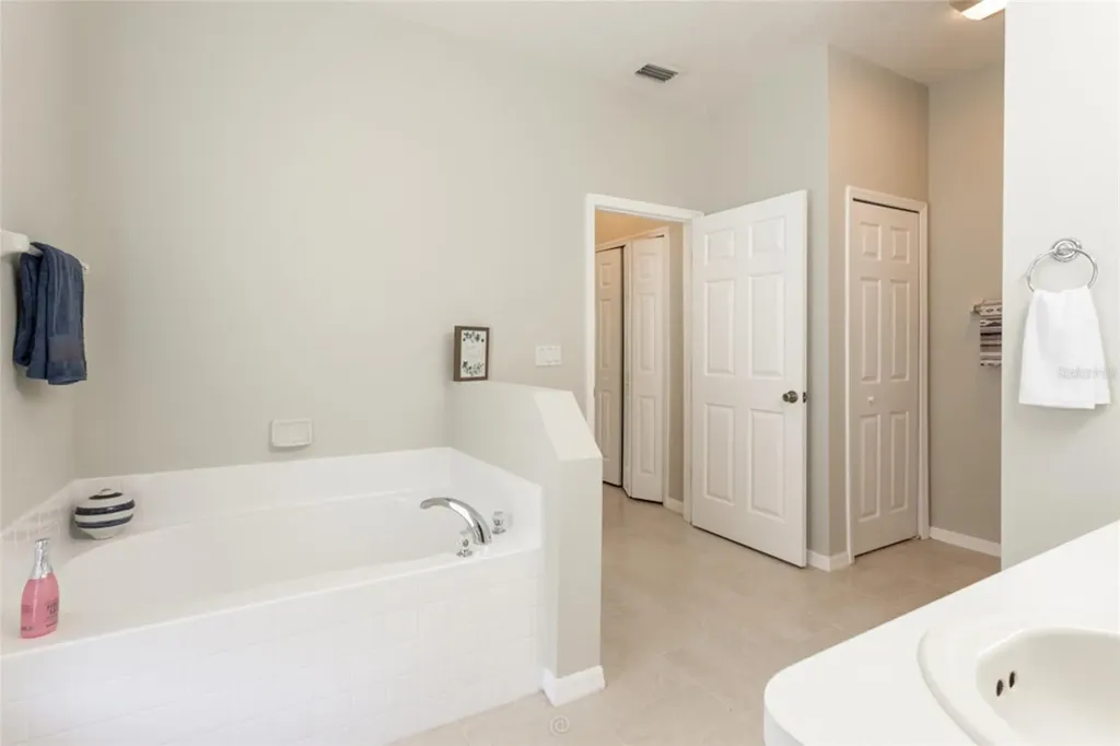 4 White Hurst Lane Palm Coast FL 32164