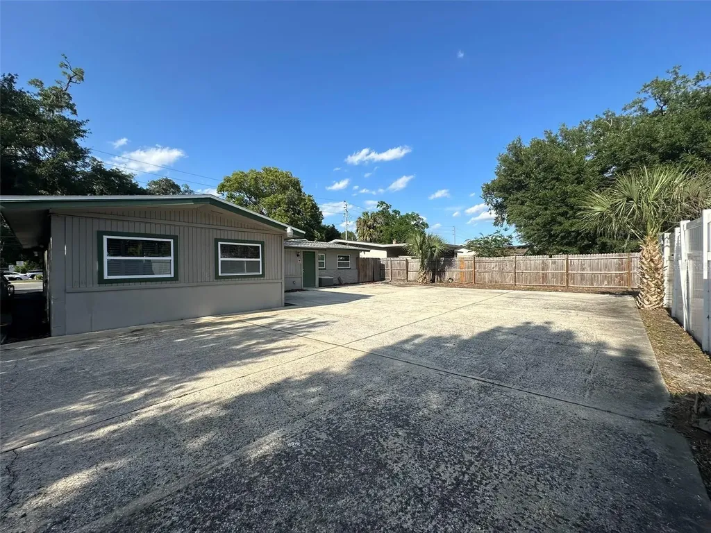2324 Lee Road Winter Park FL 32789