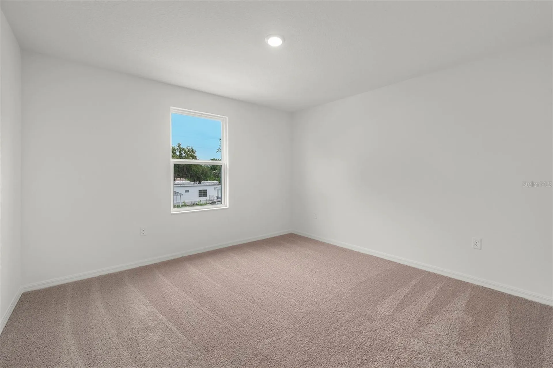 13339 Tula Loop Astatula FL 34705
