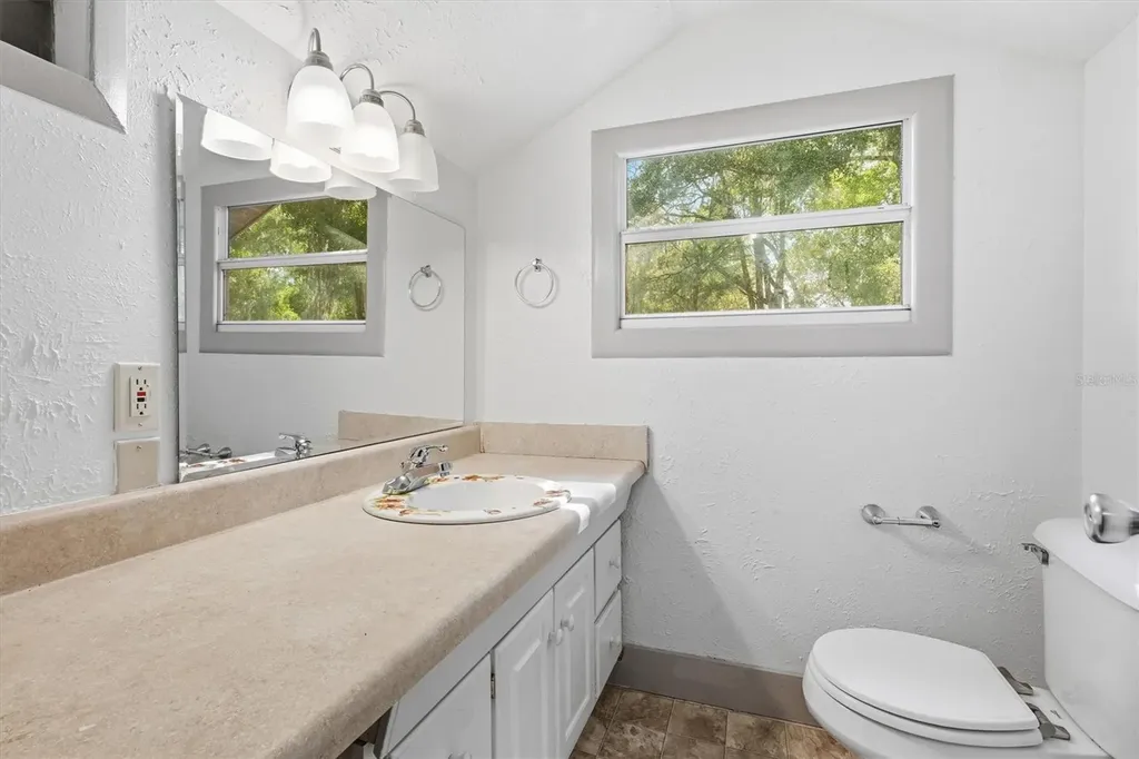 2270 SE 34th Street Ocala FL 34471