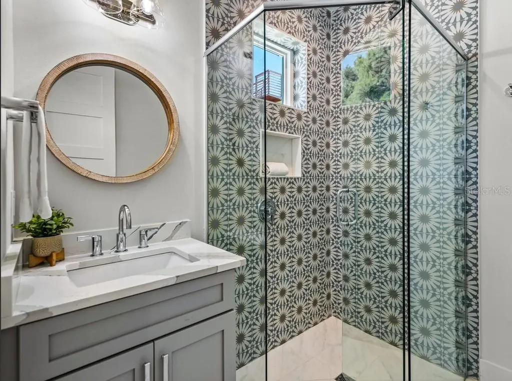 204 Coolidge Drive Sarasota FL 34236