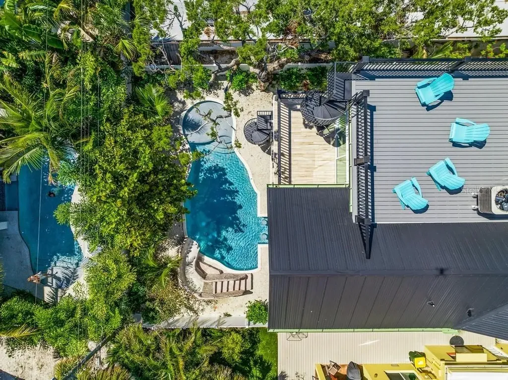 204 Coolidge Drive Sarasota FL 34236