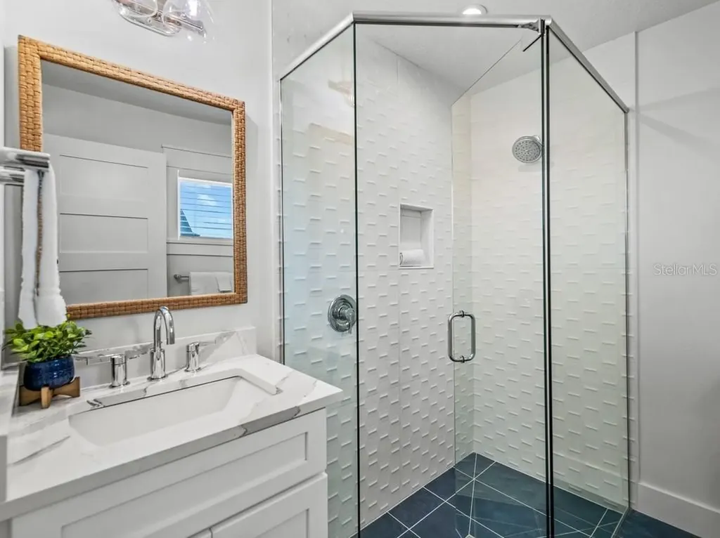 204 Coolidge Drive Sarasota FL 34236