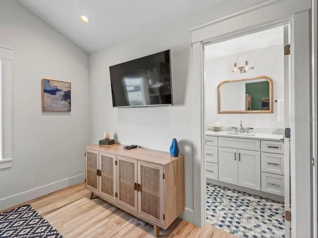 204 Coolidge Drive Sarasota FL 34236