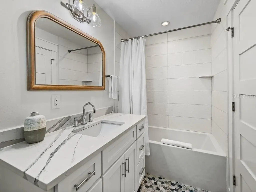 204 Coolidge Drive Sarasota FL 34236