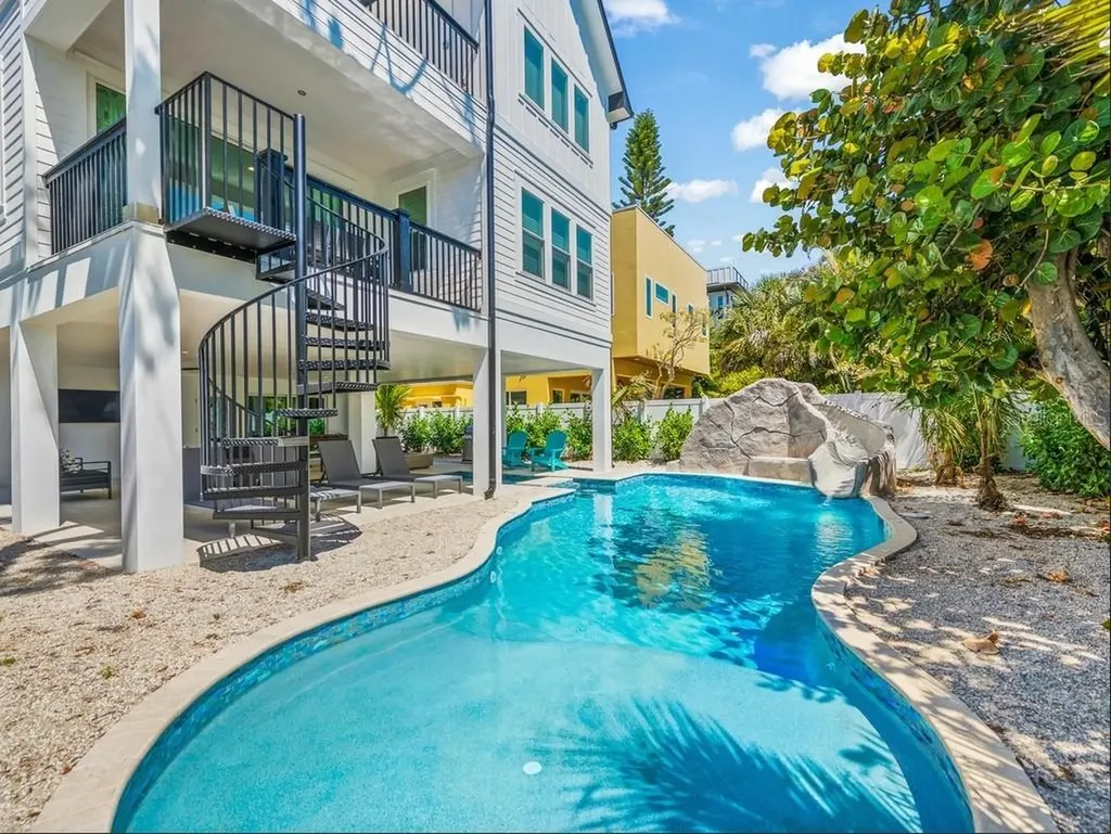 204 Coolidge Drive Sarasota FL 34236