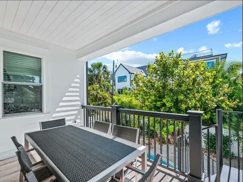 204 Coolidge Drive Sarasota FL 34236