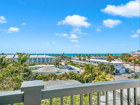 204 Coolidge Drive Sarasota FL 34236
