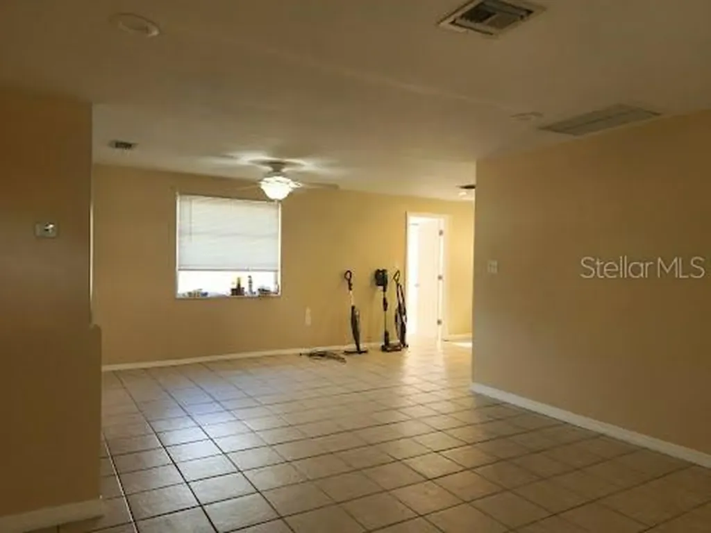 1024 Solar Drive Holiday FL 34691