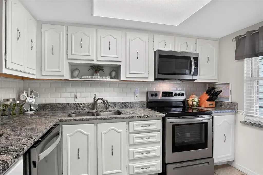 333 Lake Howard Drive NW Winter Haven FL 33880