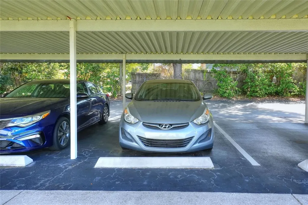 333 Lake Howard Drive NW Winter Haven FL 33880