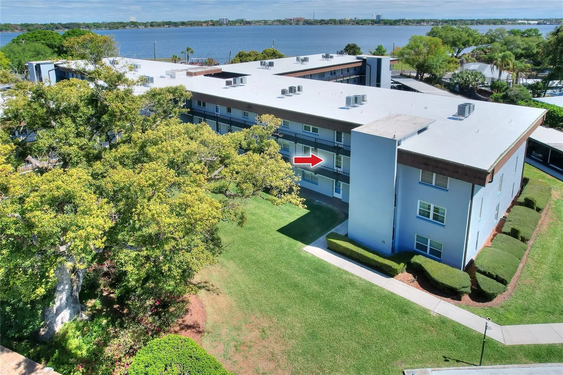 333 Lake Howard Drive NW Winter Haven FL 33880