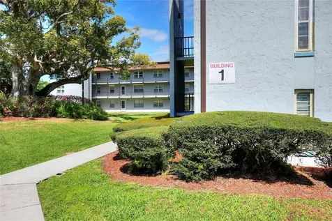 333 Lake Howard Drive NW Winter Haven FL 33880