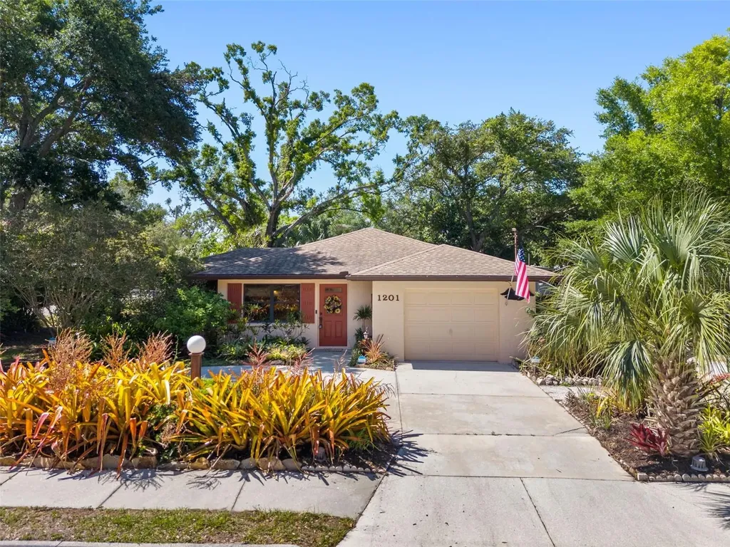 1201 6th Street W Palmetto FL 34221