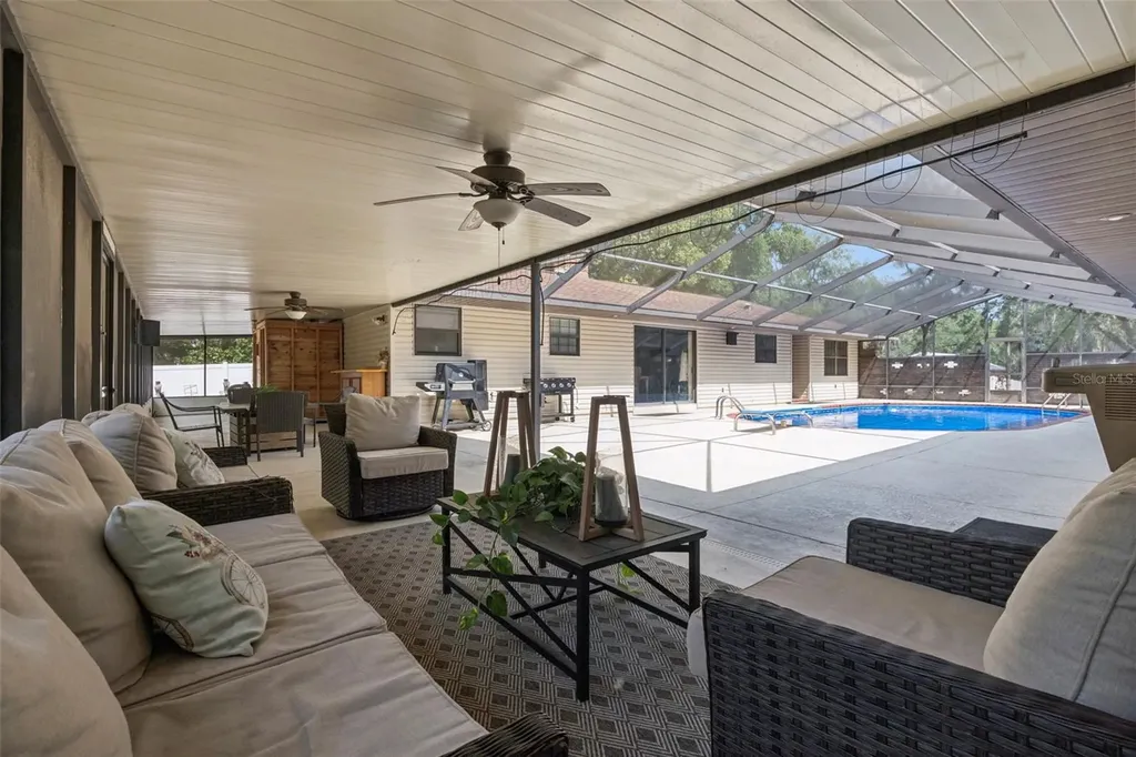 209 E Catawba Street Fruitland Park FL 34731