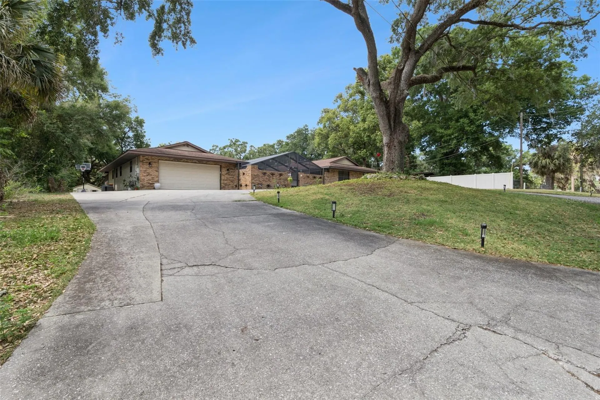 209 E Catawba Street Fruitland Park FL 34731