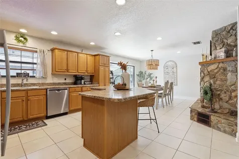209 E Catawba Street Fruitland Park FL 34731