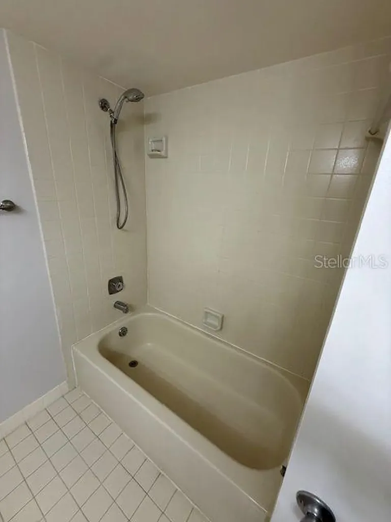 14810 Rue De Bayonne Clearwater FL 33762