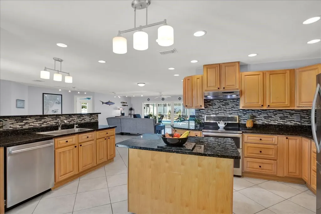 14725 Crown Drive Largo FL 33774