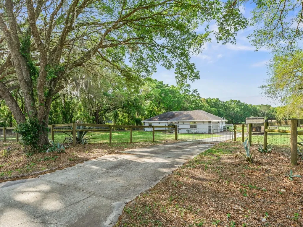 30 SW 145th Street Ocala FL 34473