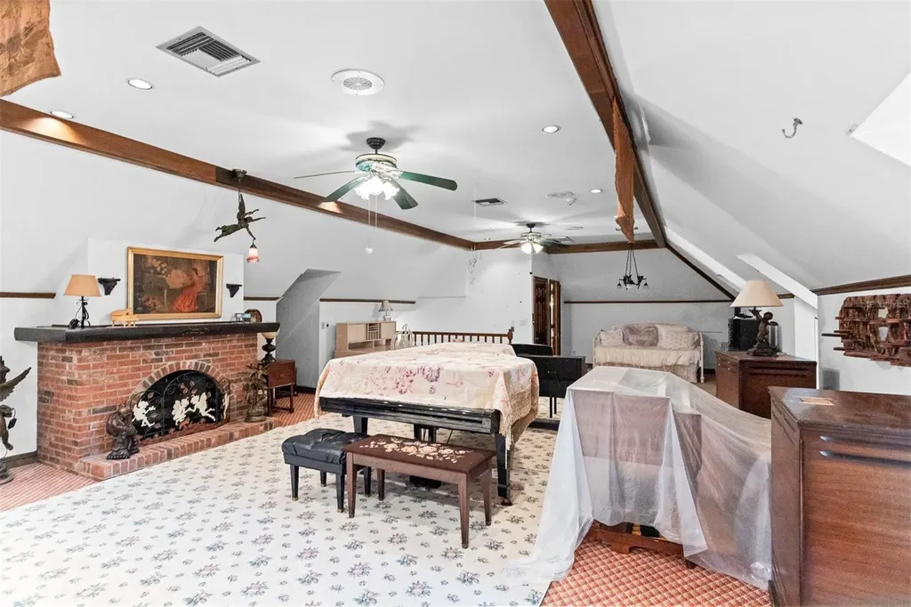2124 Laurence Drive Clearwater FL 33764