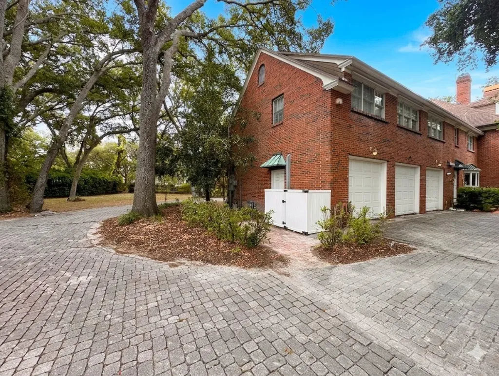 2124 Laurence Drive Clearwater FL 33764