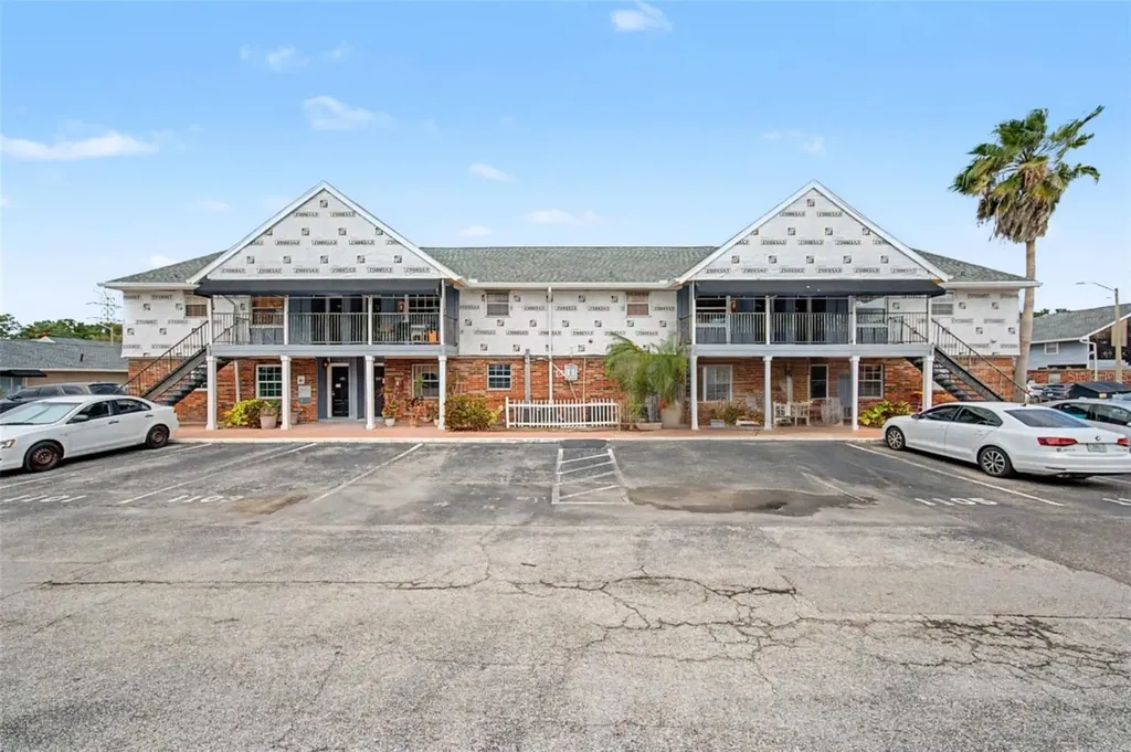 200 Country Club Drive Largo FL 33771
