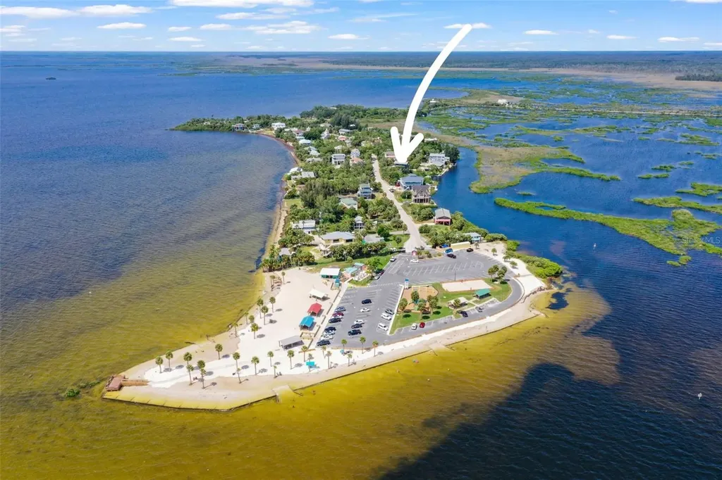10701 Pine Island Drive Weeki Wachee FL 34607