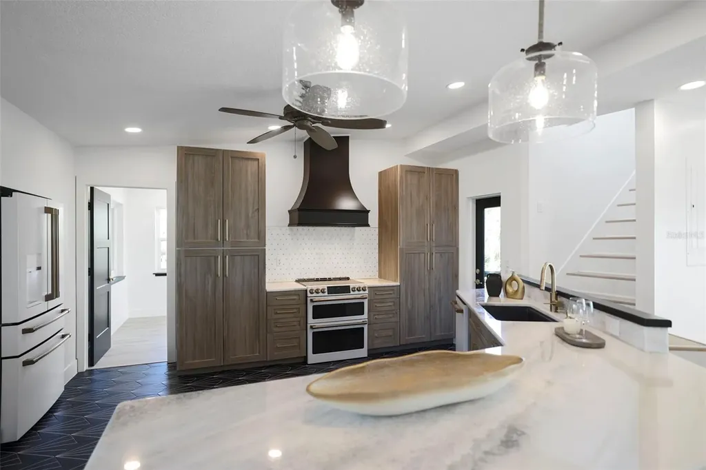 10701 Pine Island Drive Weeki Wachee FL 34607