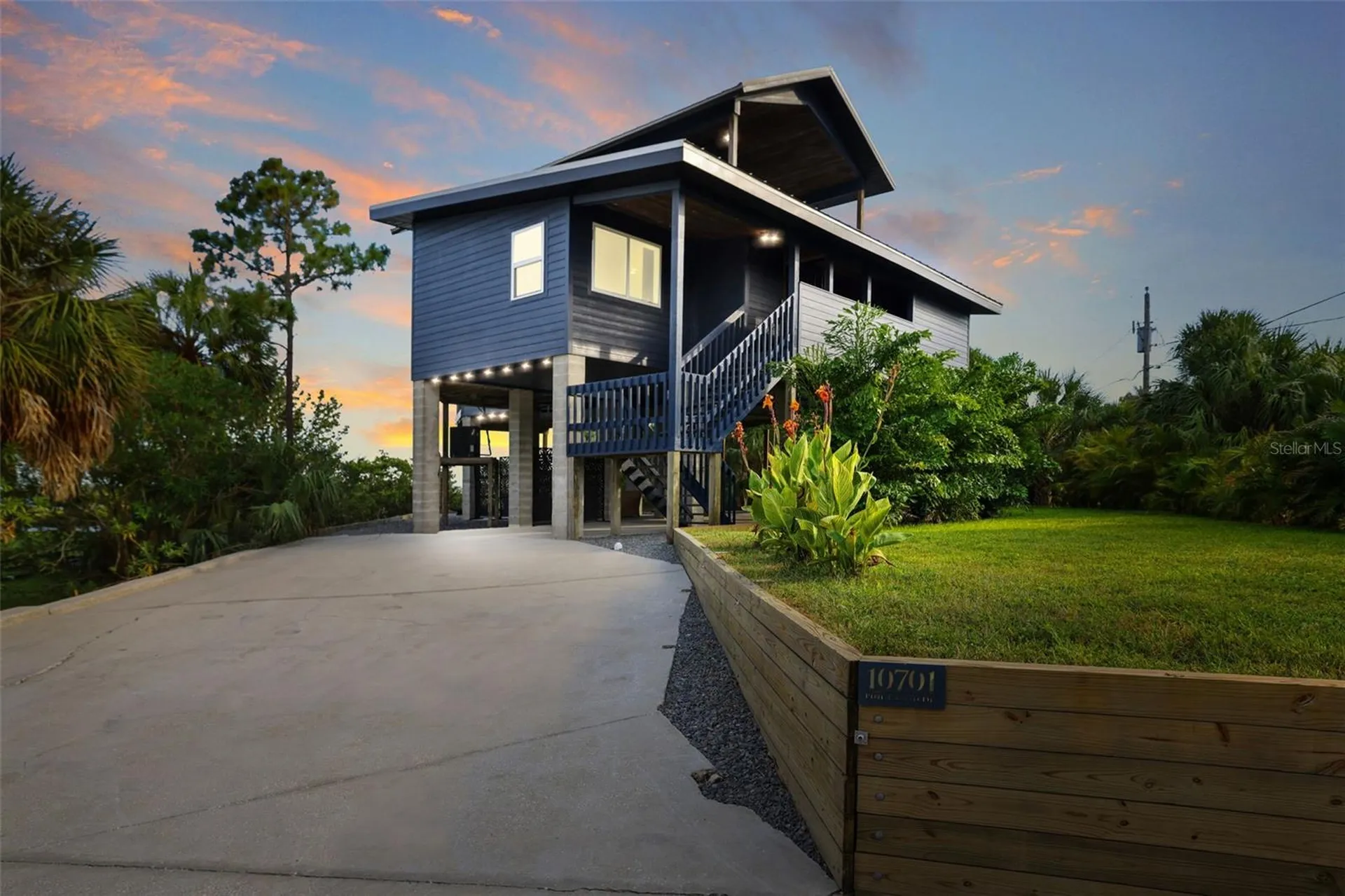 10701 Pine Island Drive Weeki Wachee FL 34607