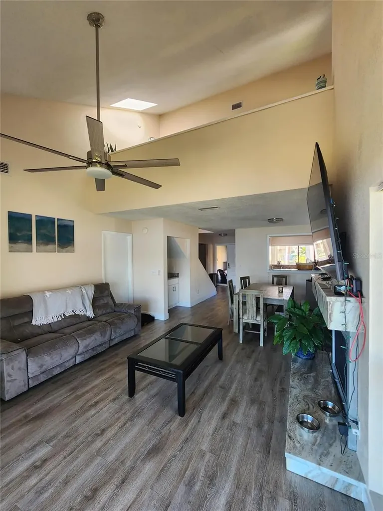 3402 Ellenwood Lane Tampa FL 33618
