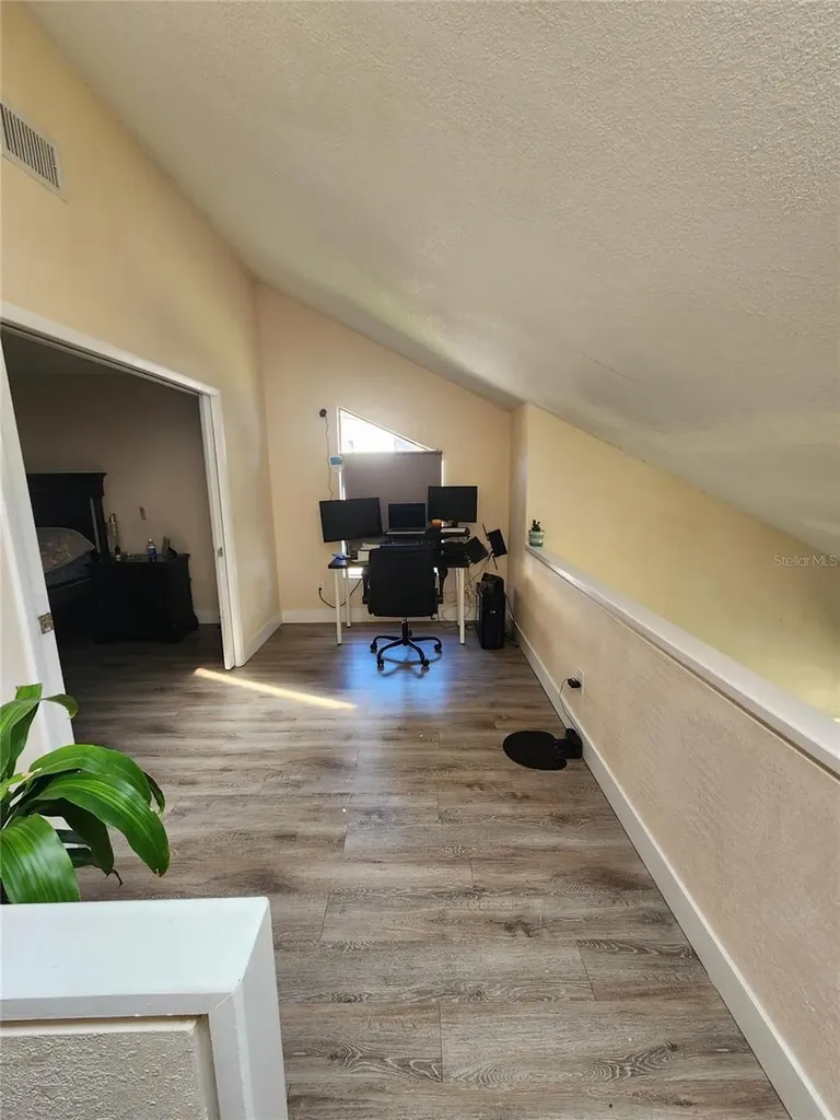 3402 Ellenwood Lane Tampa FL 33618