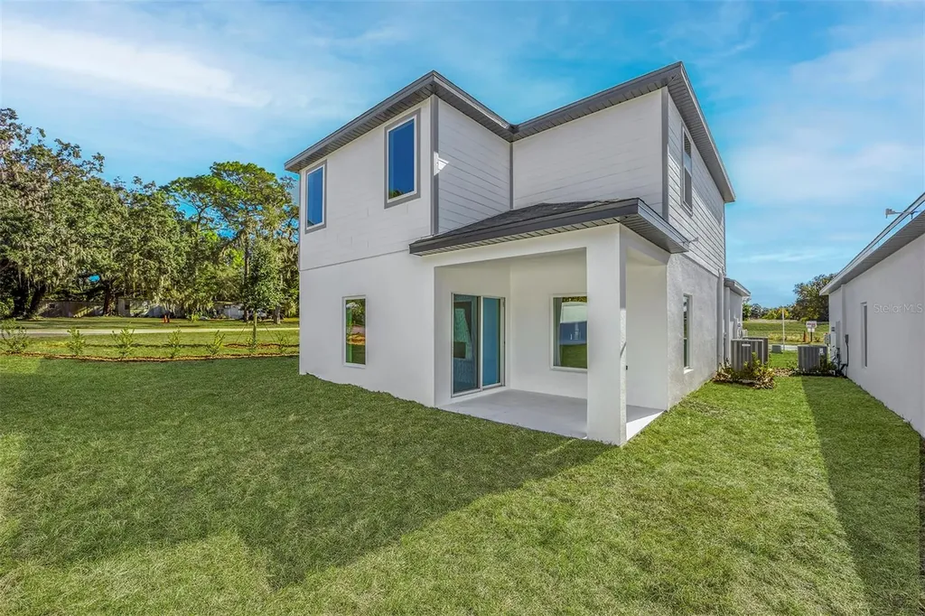 13347 Tula Loop Astatula FL 34705