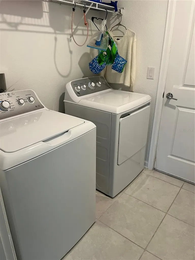 1794 Perch Hammock Loop Groveland FL 34736