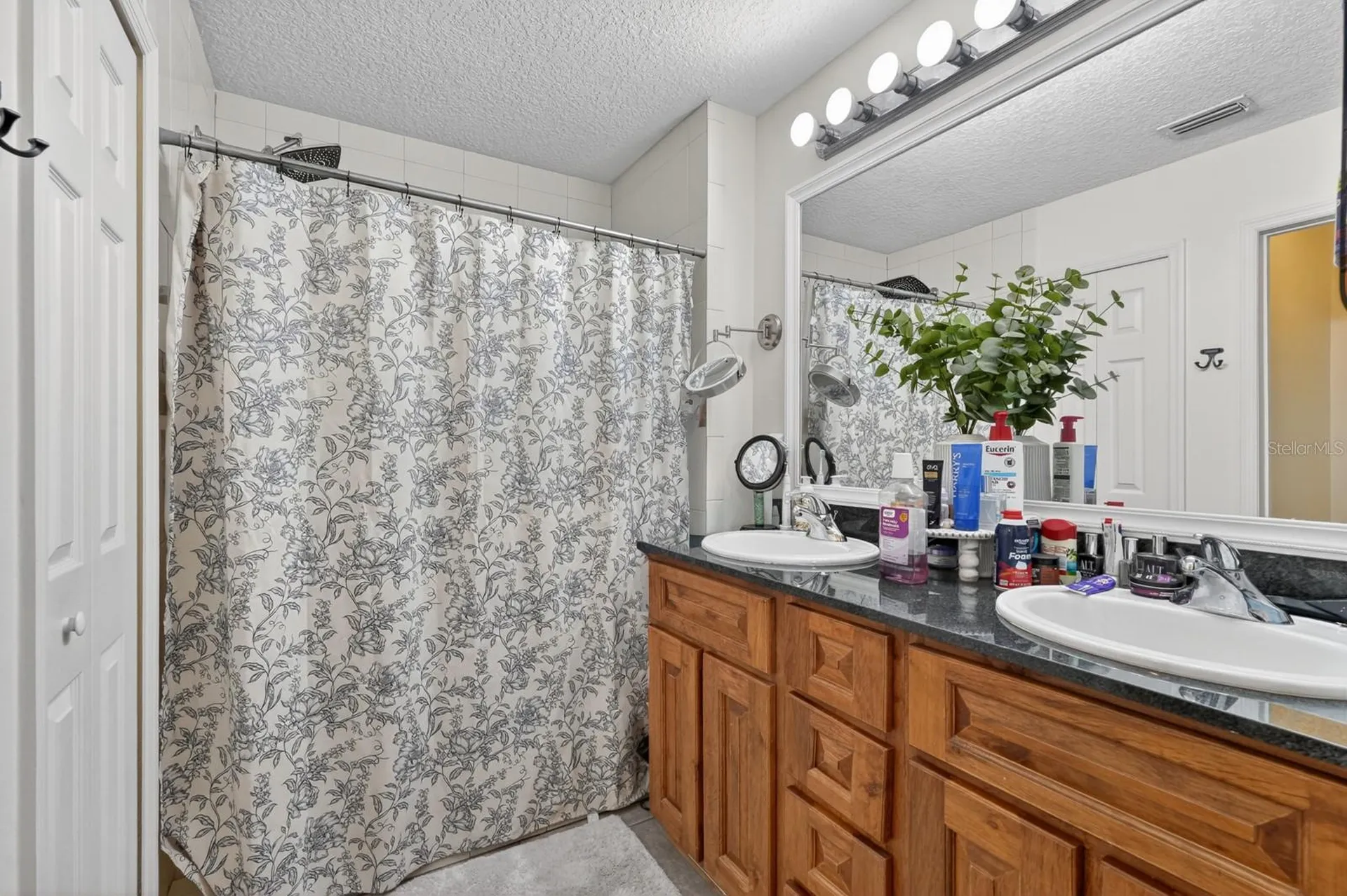 99 Broad River Place Welaka FL 32193