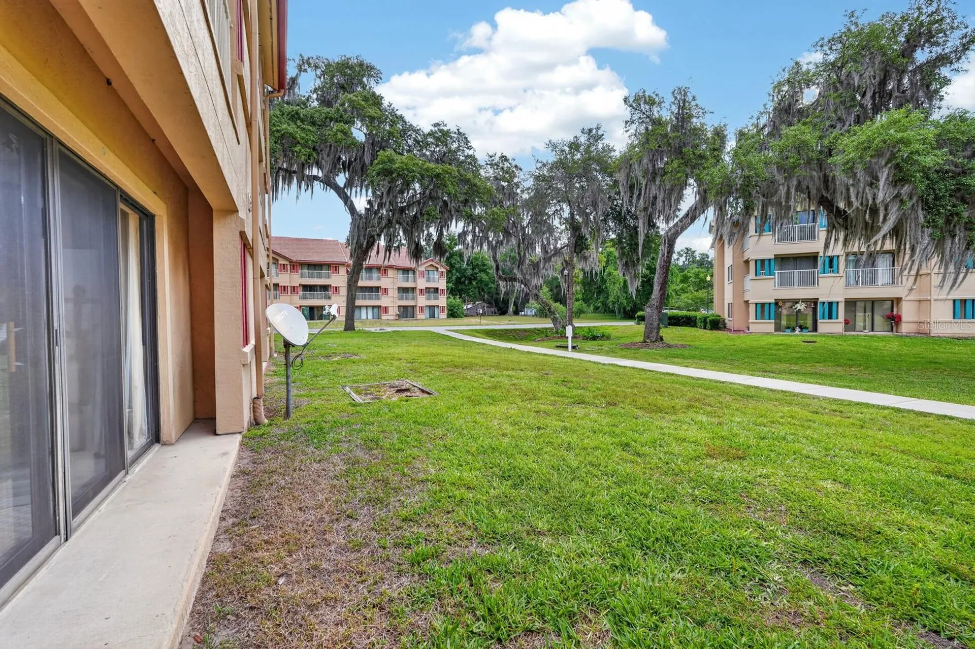 99 Broad River Place Welaka FL 32193