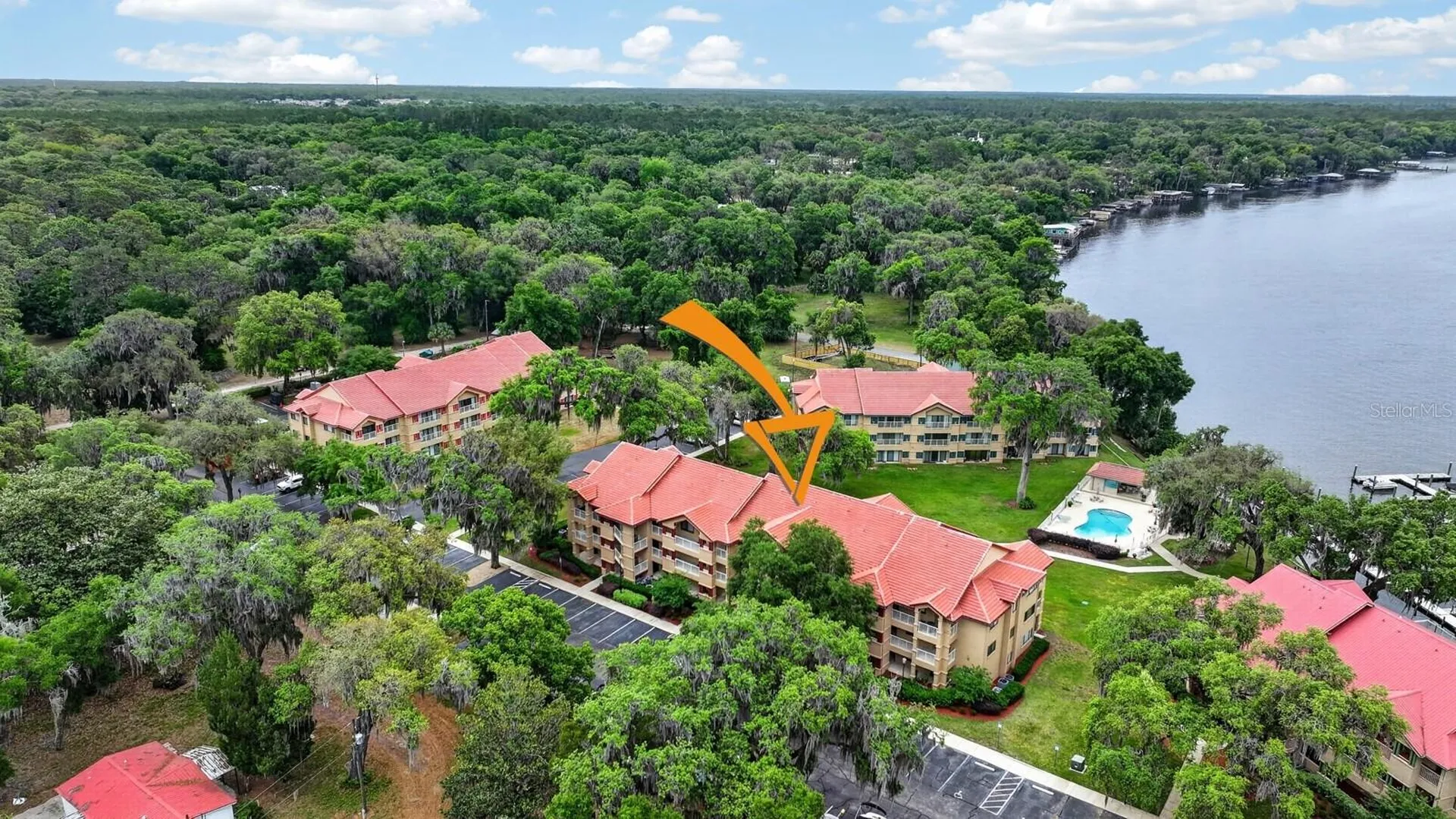 99 Broad River Place Welaka FL 32193