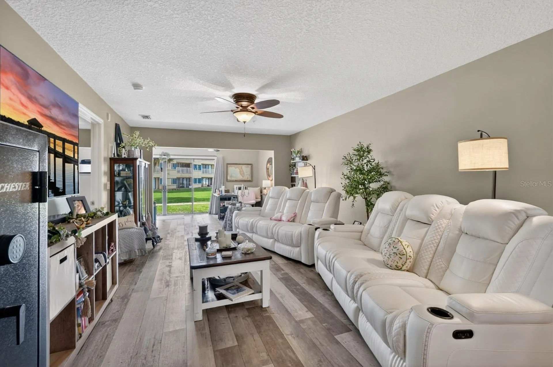 99 Broad River Place Welaka FL 32193