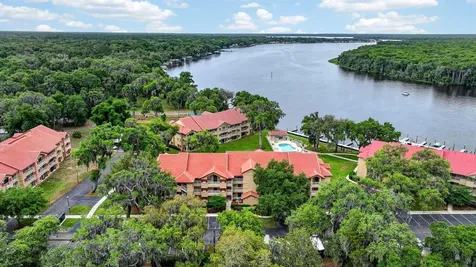 99 Broad River Place Welaka FL 32193