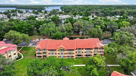 99 Broad River Place Welaka FL 32193