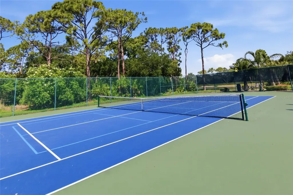 9320 Clubside Circle S Sarasota FL 34238