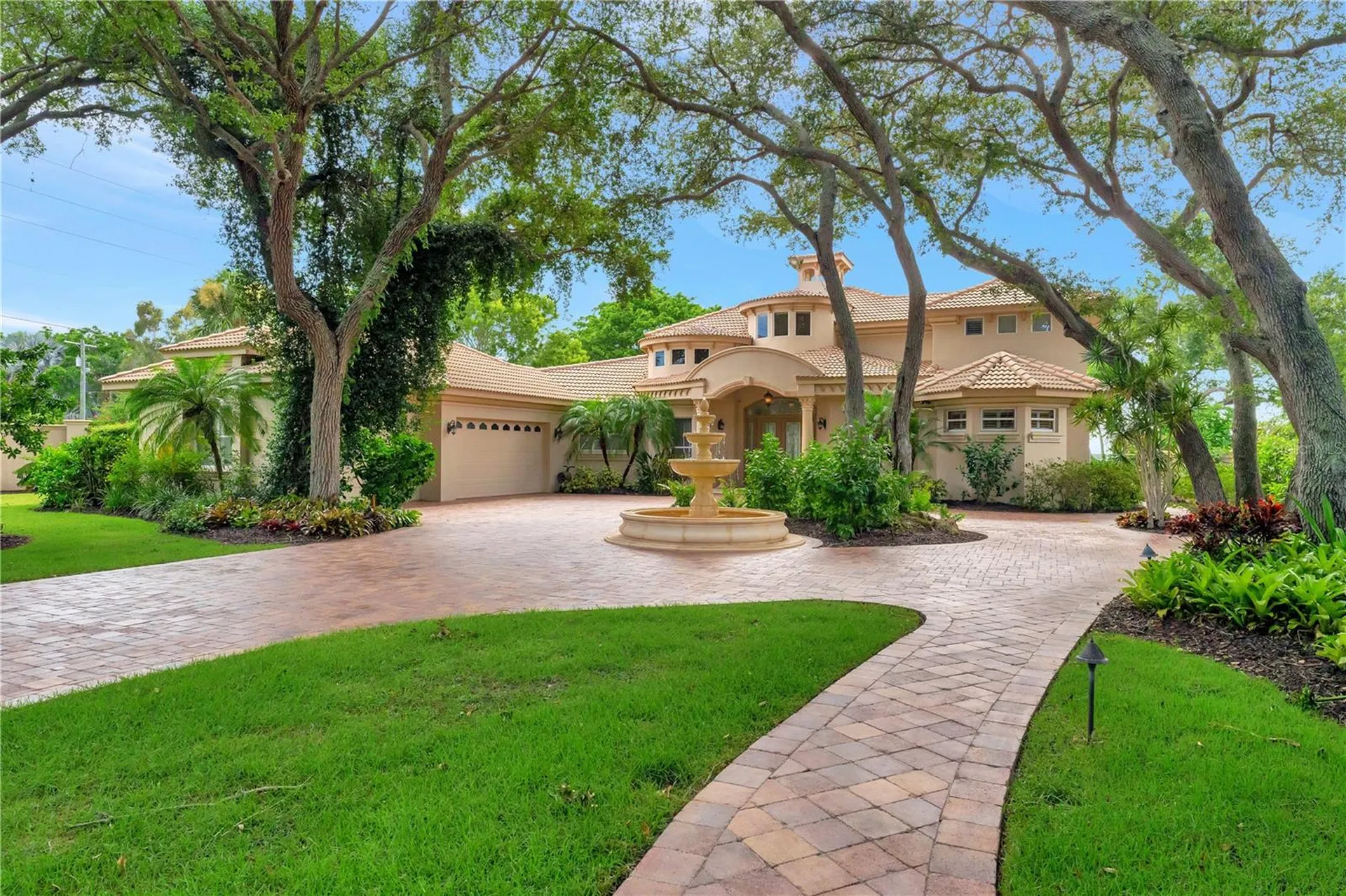 416 81st Street W Bradenton FL 34209