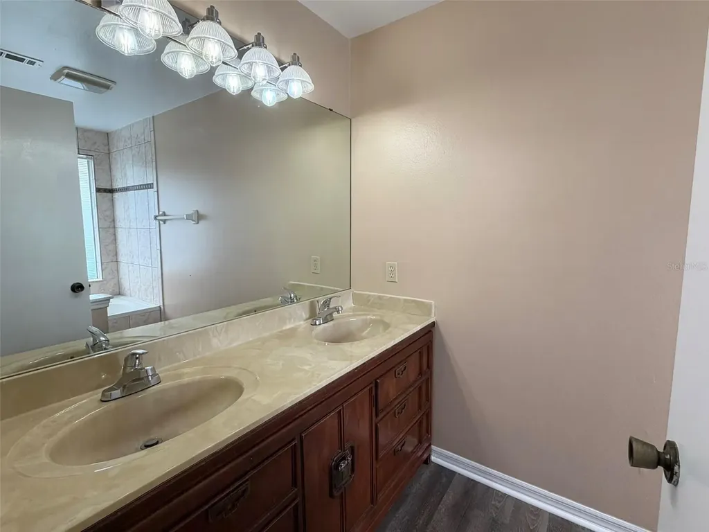 625 Remington Oak Drive Lake Mary FL 32746