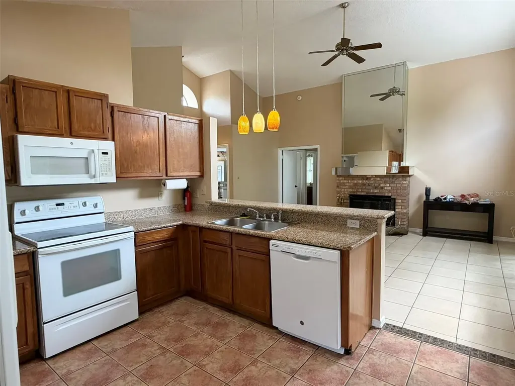 625 Remington Oak Drive Lake Mary FL 32746