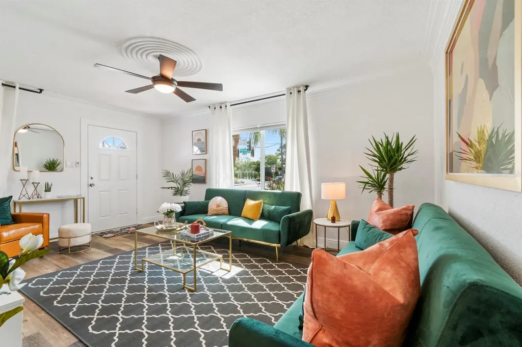 2402 W Cypress Street Tampa FL 33609