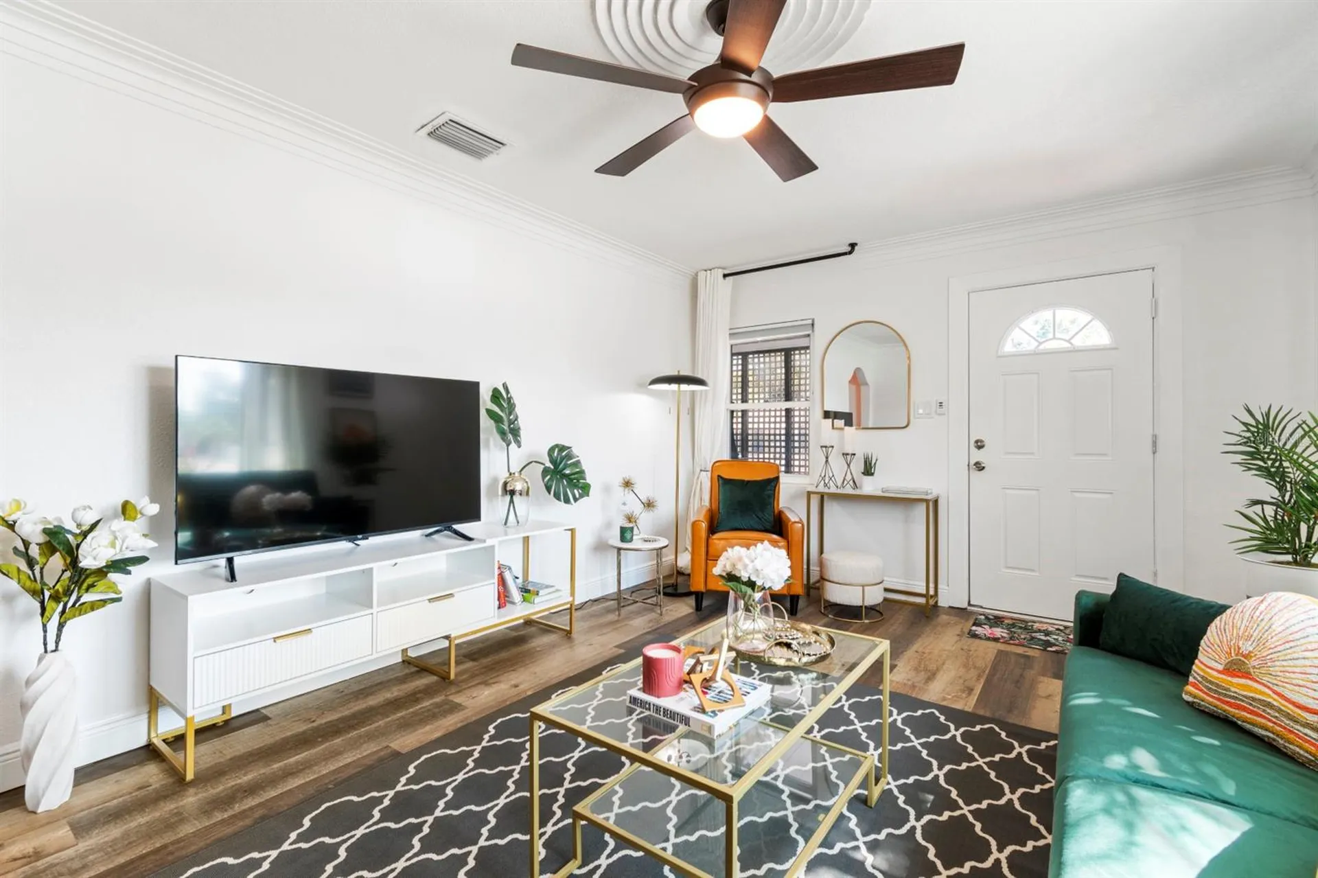 2402 W Cypress Street Tampa FL 33609