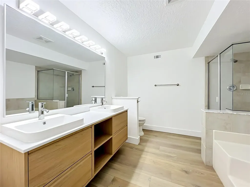 2768 Donaldson Drive Orlando FL 32812