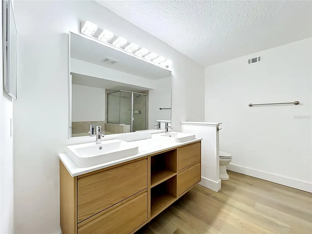 2768 Donaldson Drive Orlando FL 32812
